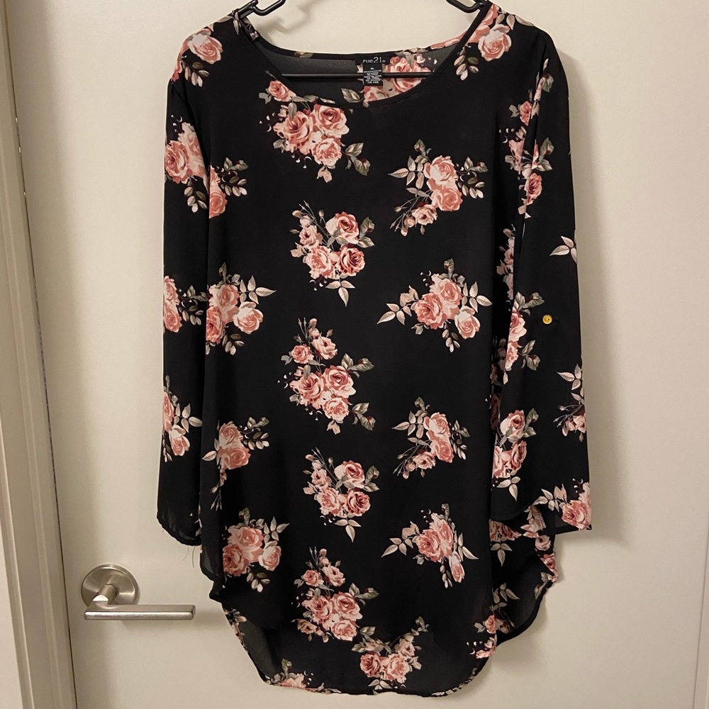 Rue21 Black Floral Tunic Top